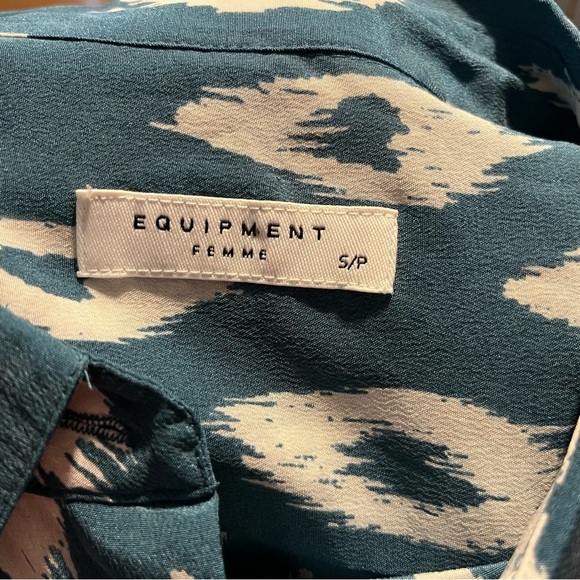 Equipment Silk Blue and White Halter Midi/Maxi Sundress Size Small - Picture 10 of 10